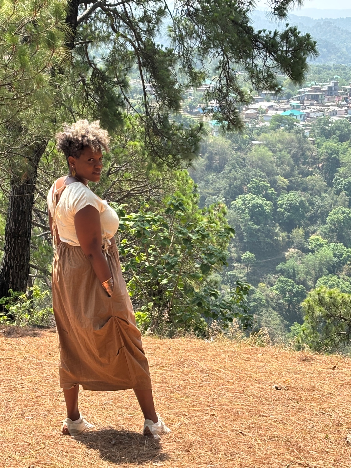 Resa walking the ridge